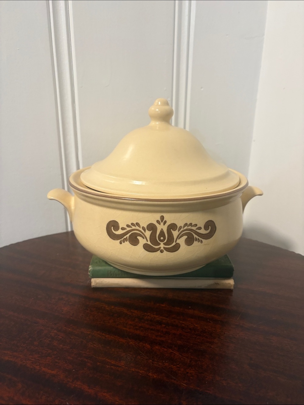 Vintage Pfaltzgraff Covered Dish